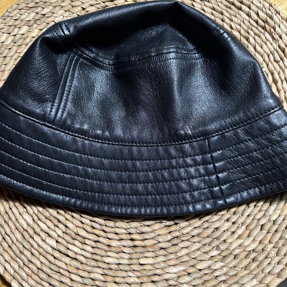 Aritzia Sandra Bucket Hat Faux Leather - Picture 7 of 10